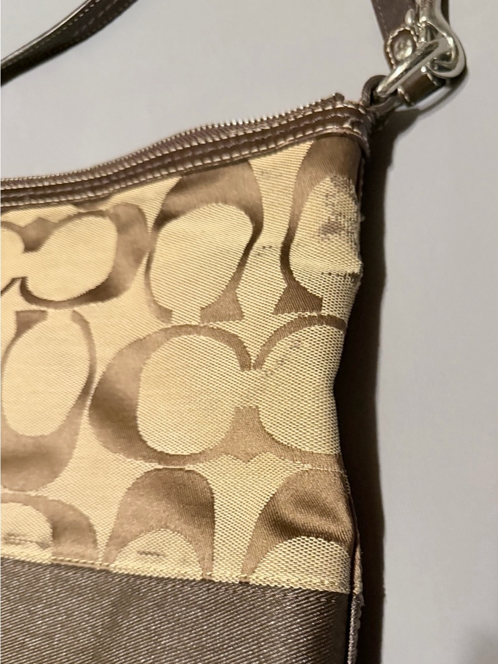 ✨VINTAGE✨ Coach Signature Canvas and Leather Shoulder Bag - Picture 11 of 16